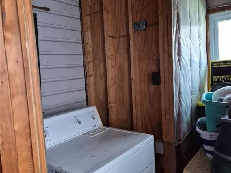 143 S Point Drive, Avon Lake, OH 44012 Photo 11