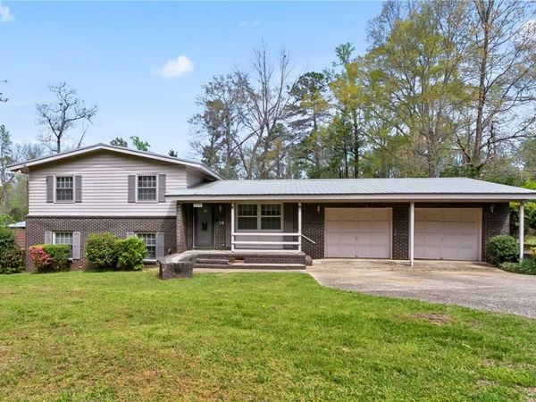 2210 Lavera Drive, Tuscaloosa, AL 35404