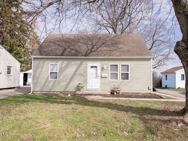 1215 S Blanchard Street, Findlay, OH 45840