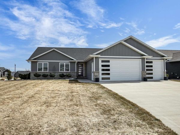 2701 W FALLEN OAK DRIVE, Appleton, WI 54913