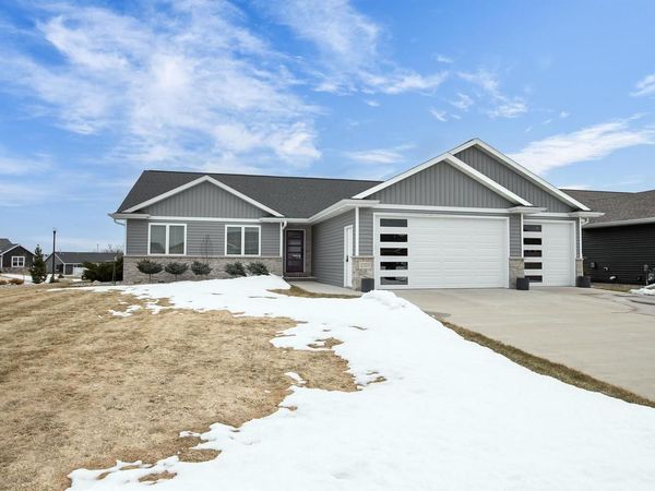 2701 W FALLEN OAK DRIVE, Appleton, WI 54913