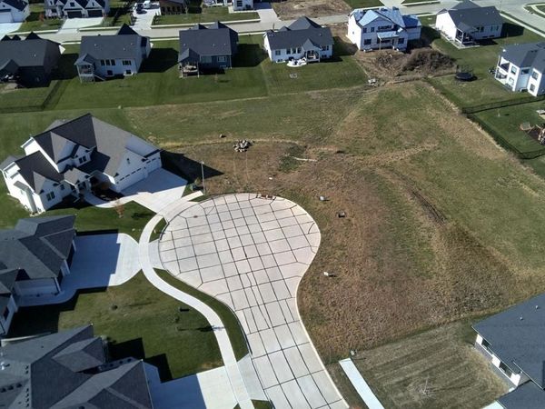 18079 Hammontree Circle, Clive, IA 50325