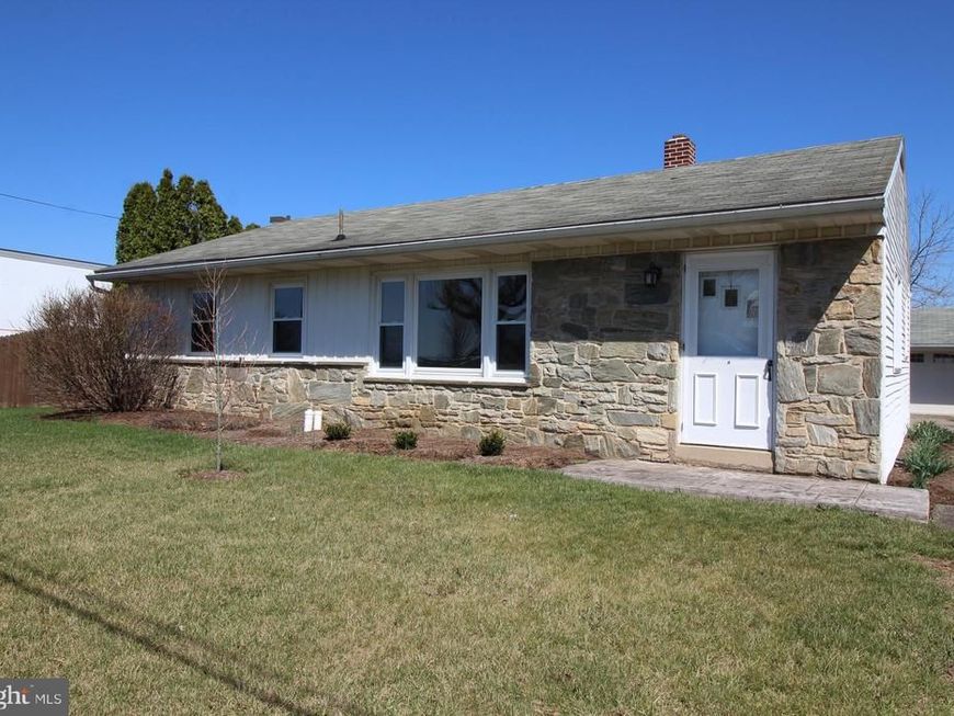 31 Hatville Road , Gordonville, PA 17529 Main Photo