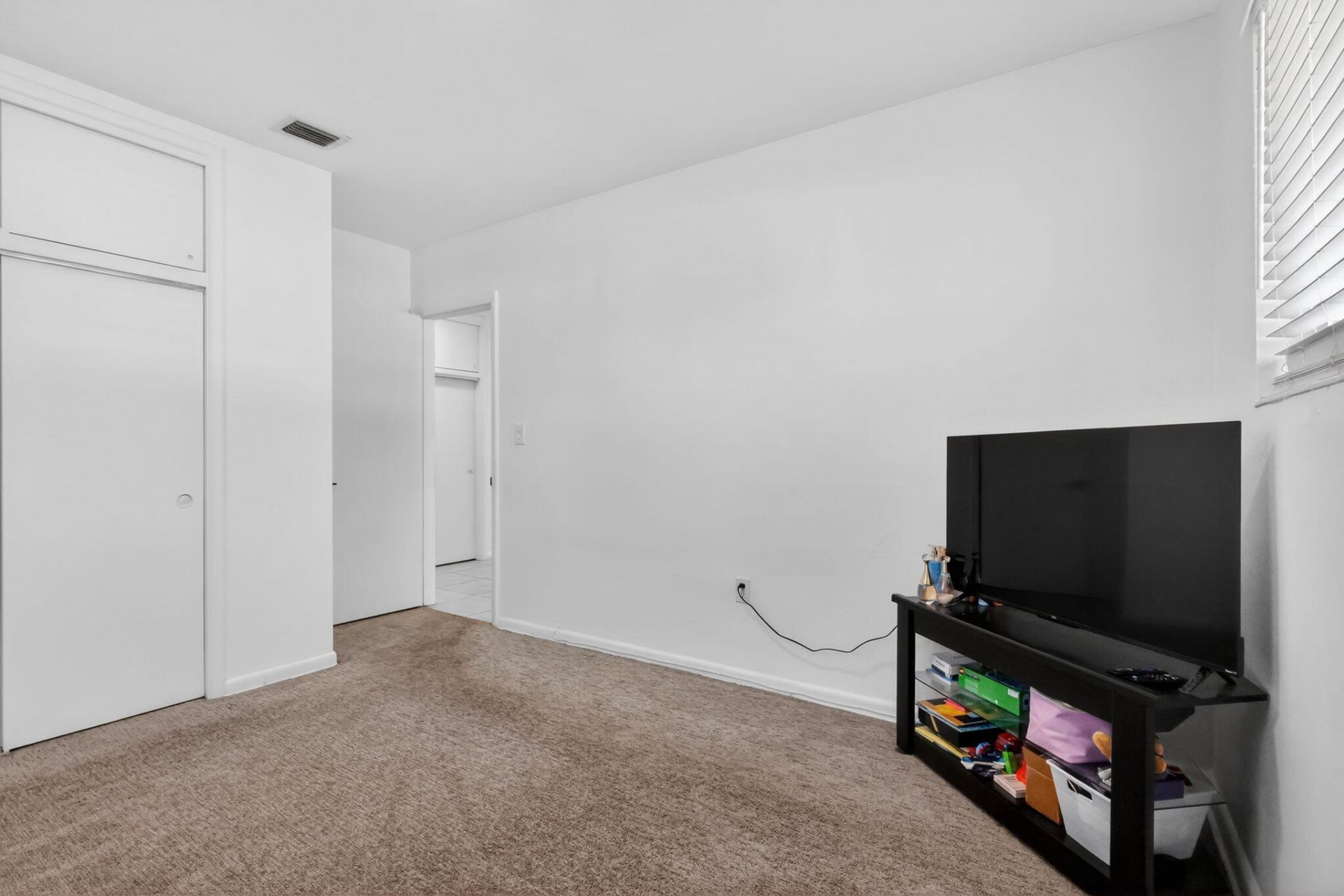 353 Shady Lane Road, Palm Springs, FL 33461 Photo