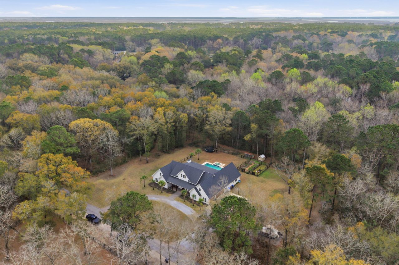 4085 Seabiscuit Lane Photo 41