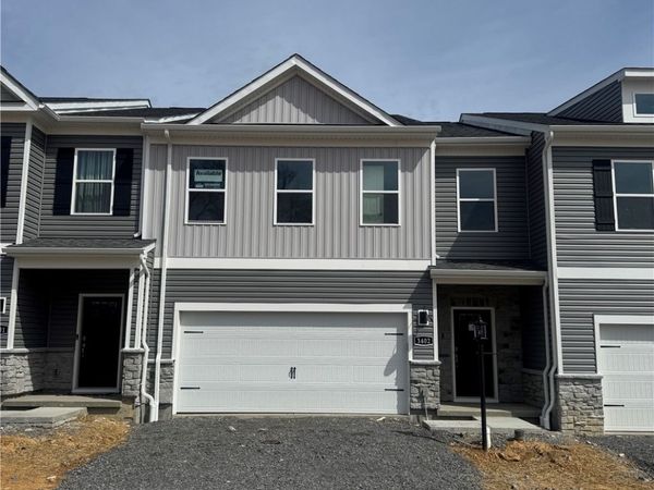 3402 Maple Crest Court , Butler, PA 16001