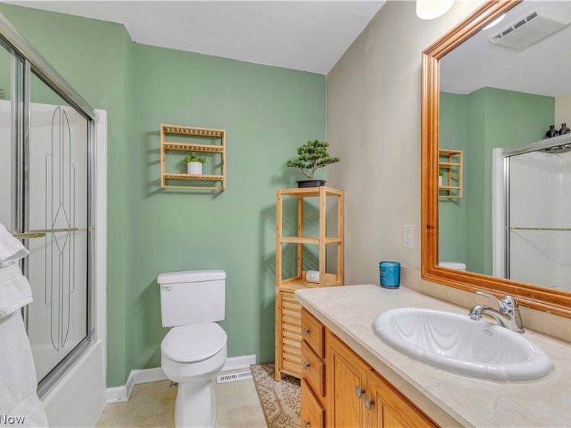 5747 Pleasant Avenue, North Ridgeville, OH 44039 Photo 20