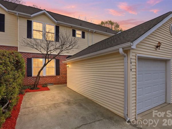 7019 Walnut Ridge Court, Charlotte, NC 28217