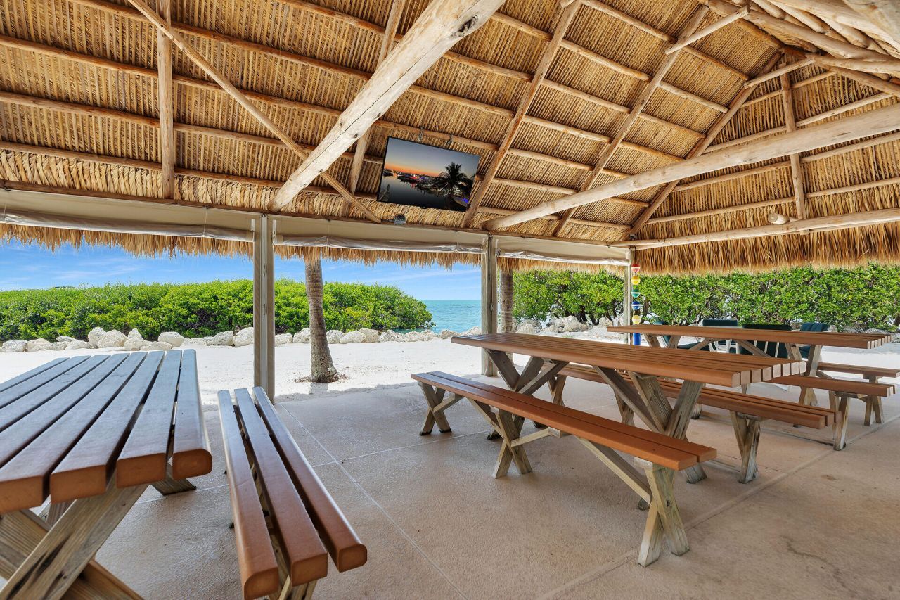 87851 Old Highway, Unit APT M3, Islamorada, FL 33036 Photo