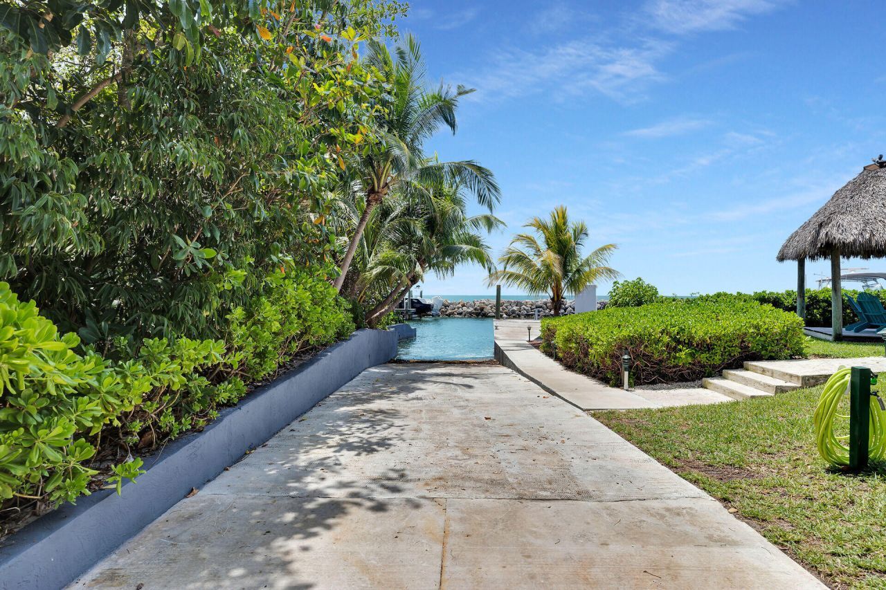 87851 Old Highway, Unit APT M3, Islamorada, FL 33036 Photo