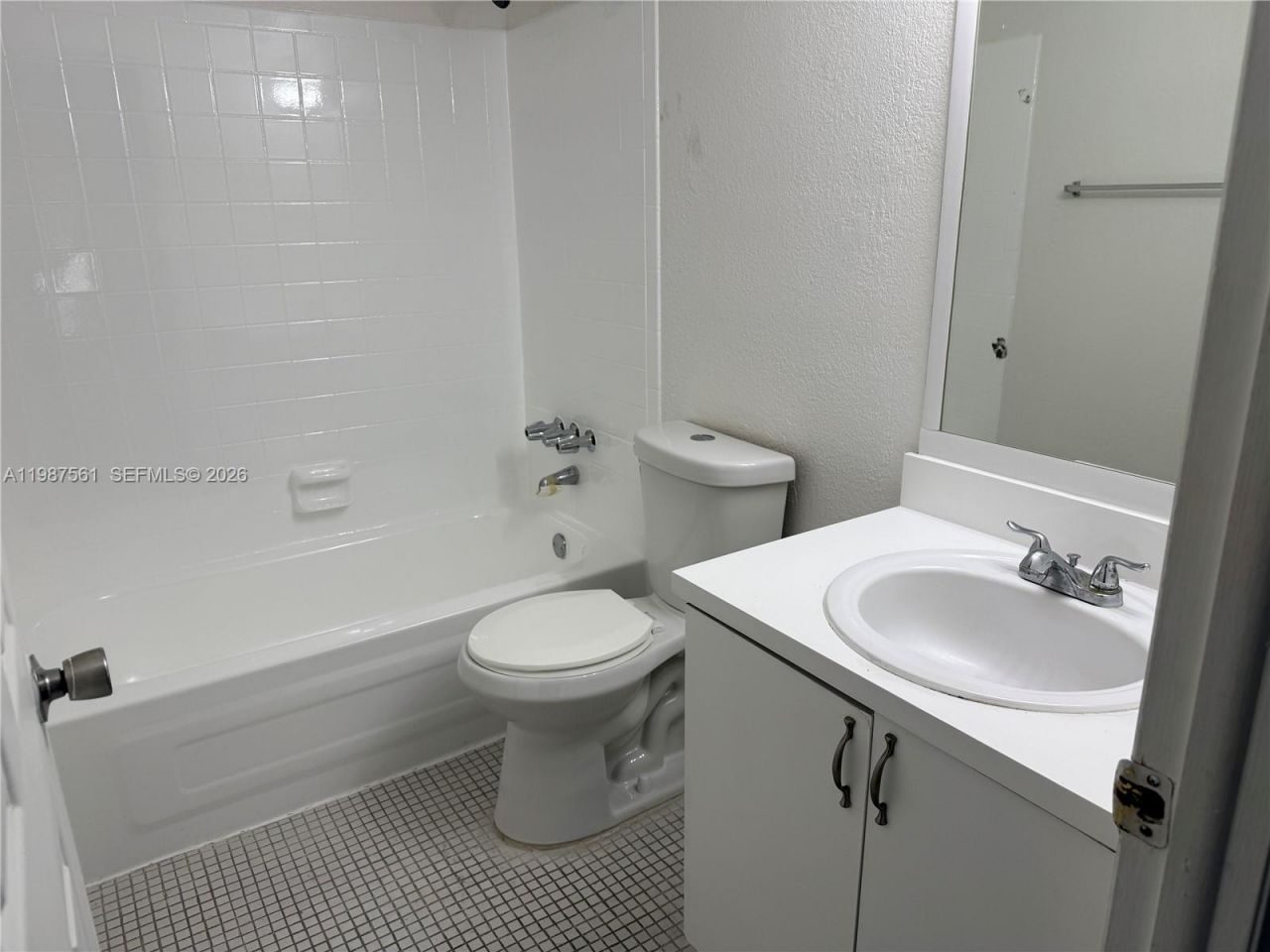5755 W 20th Ave , Unit 201, Hialeah, FL 33012 Photo