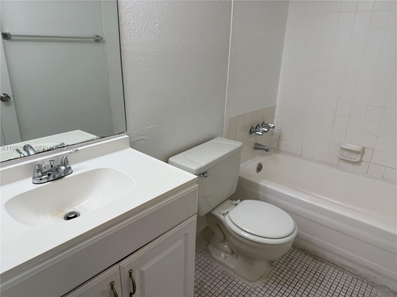 5755 W 20th Ave , Unit 201, Hialeah, FL 33012 Photo