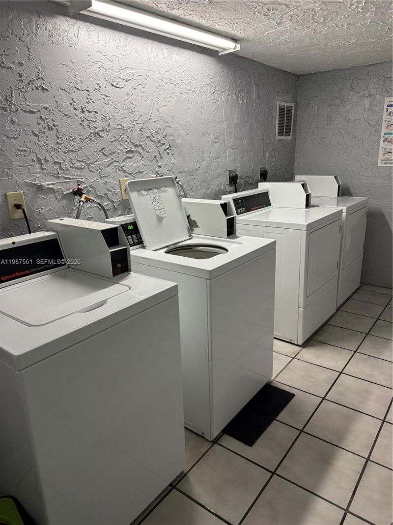 5755 W 20th Ave , Unit 201, Hialeah, FL 33012 Photo