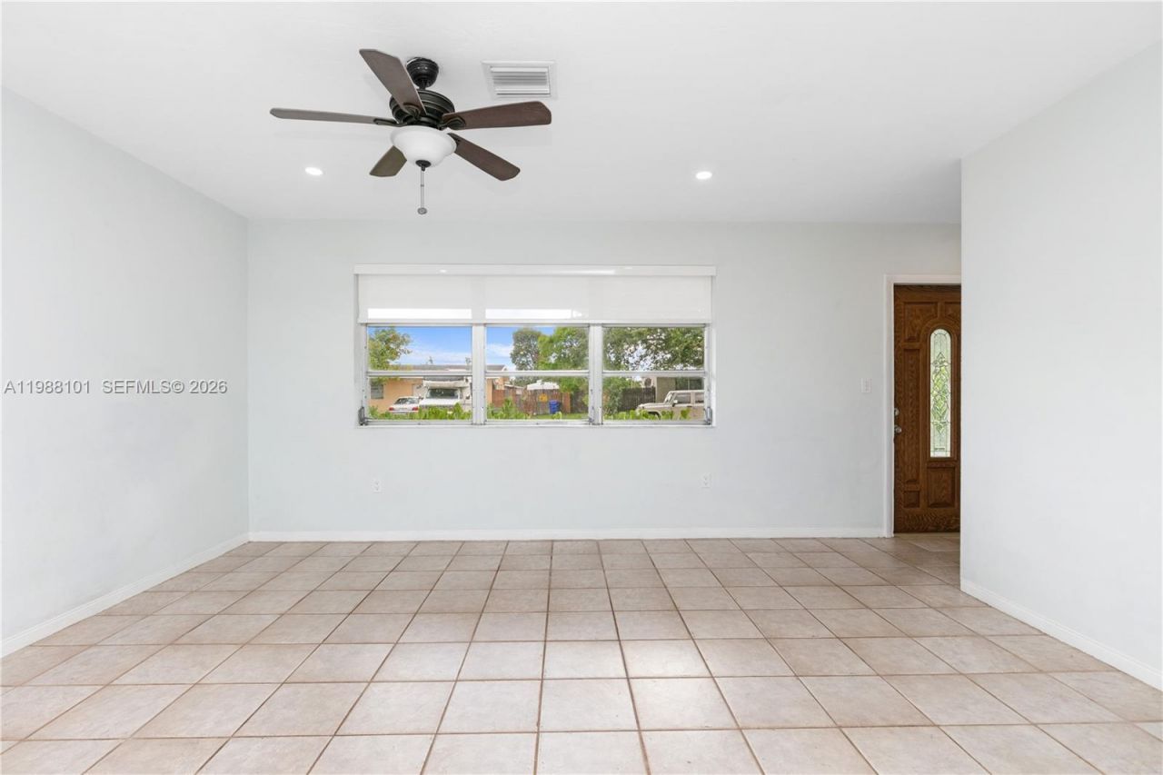 1511 NW 85th Way, Pembroke Pines, FL 33024 Photo