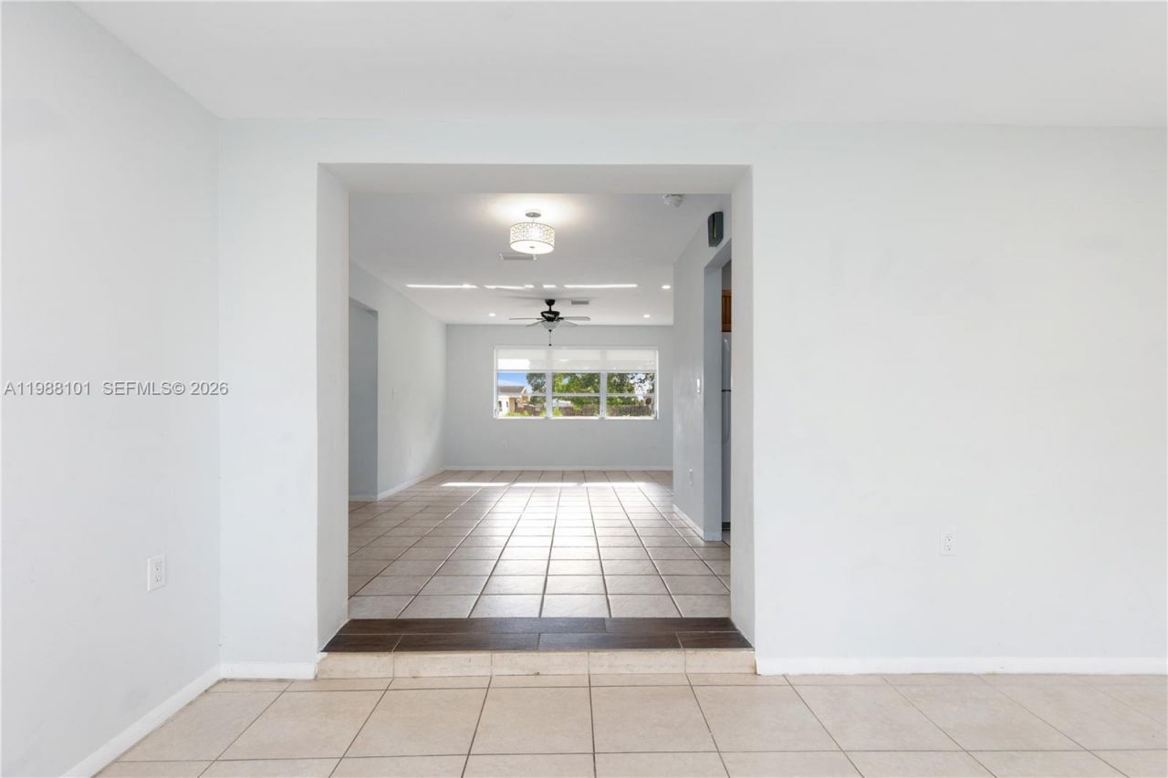1511 NW 85th Way, Pembroke Pines, FL 33024 Photo