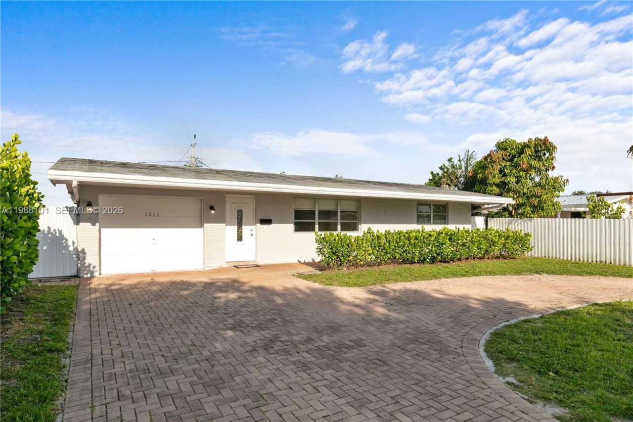 1511 NW 85th Way, Pembroke Pines, FL 33024 Photo