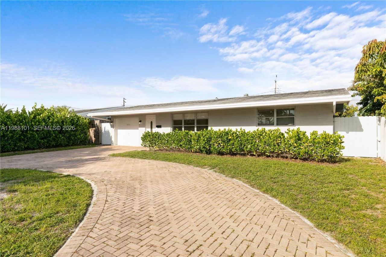 1511 NW 85th Way, Pembroke Pines, FL 33024 Photo