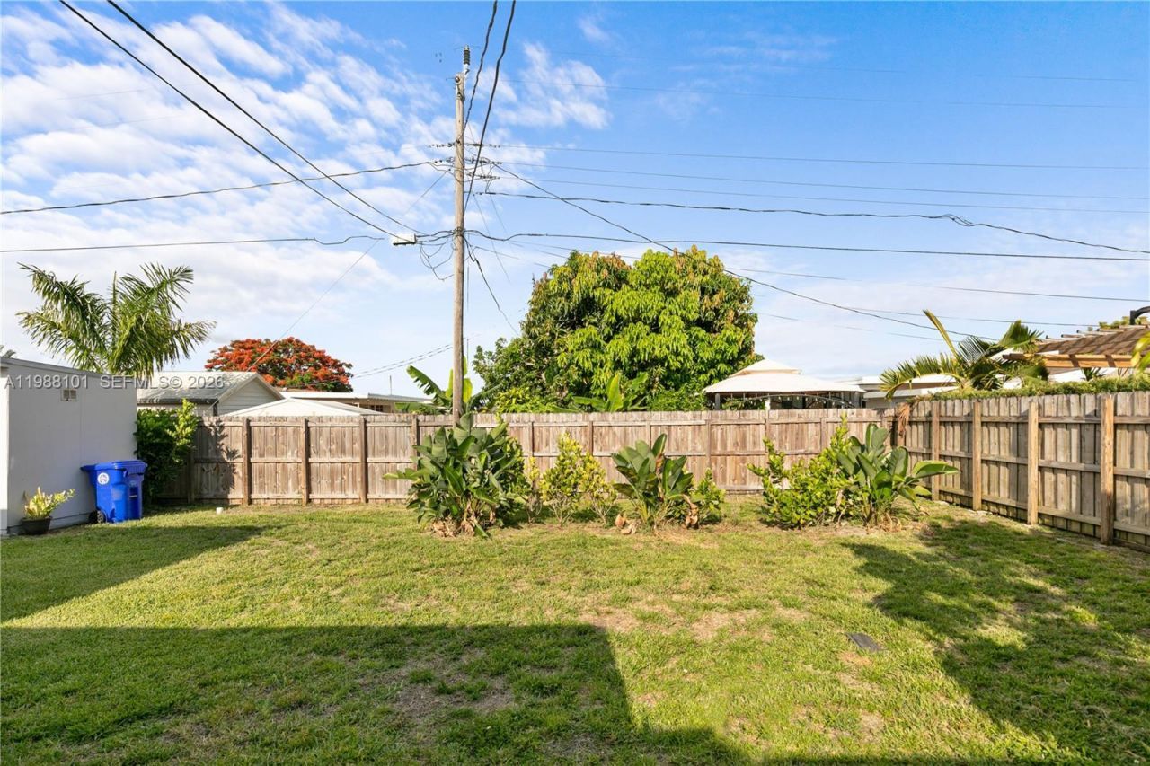 1511 NW 85th Way, Pembroke Pines, FL 33024 Photo