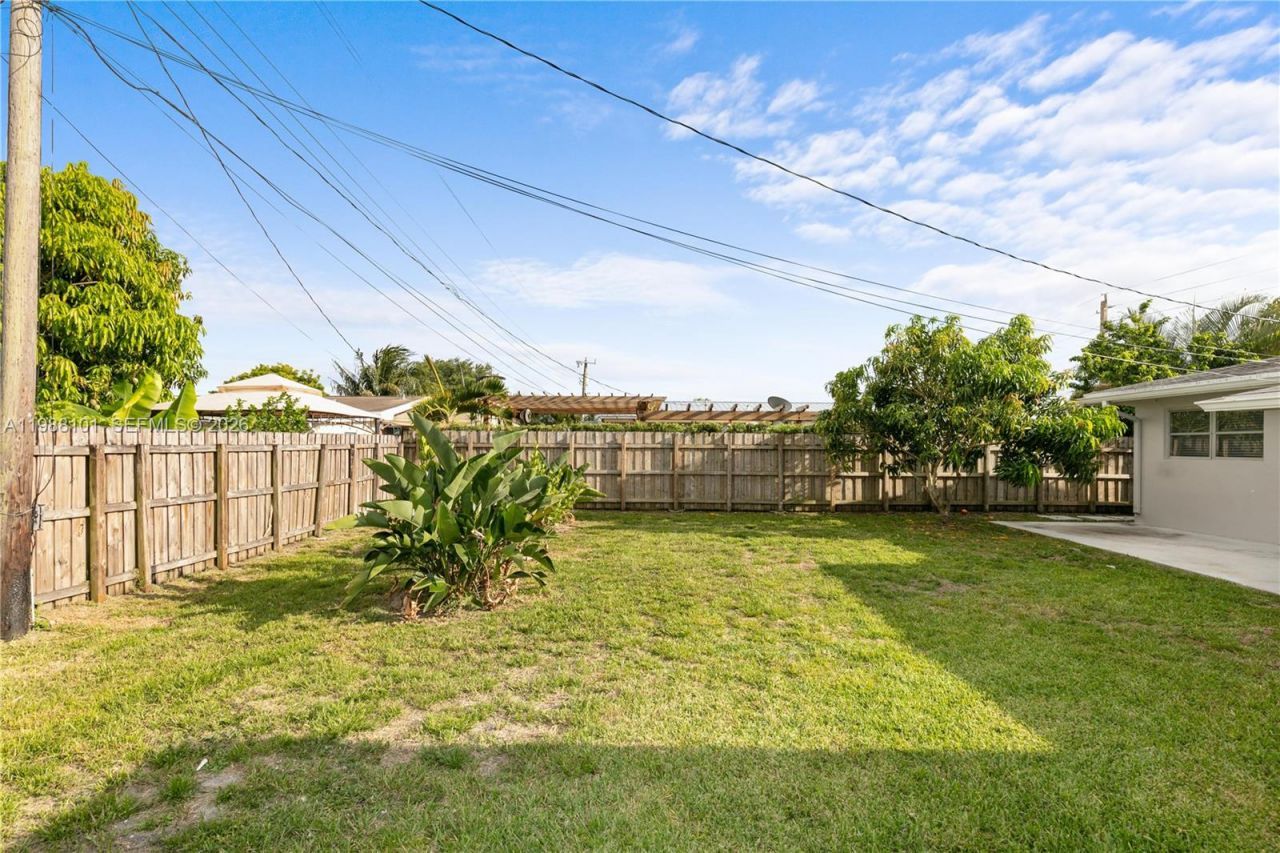 1511 NW 85th Way, Pembroke Pines, FL 33024 Photo