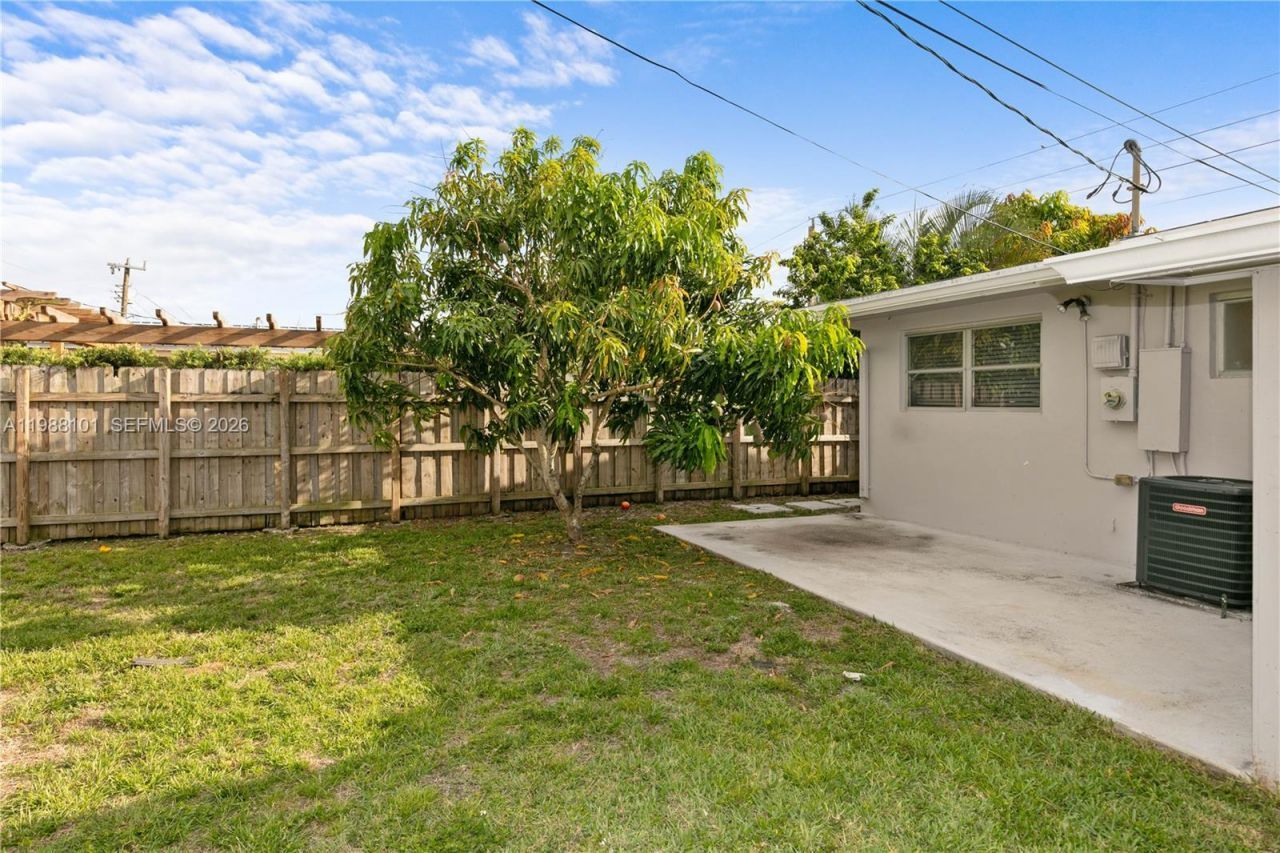 1511 NW 85th Way, Pembroke Pines, FL 33024 Photo