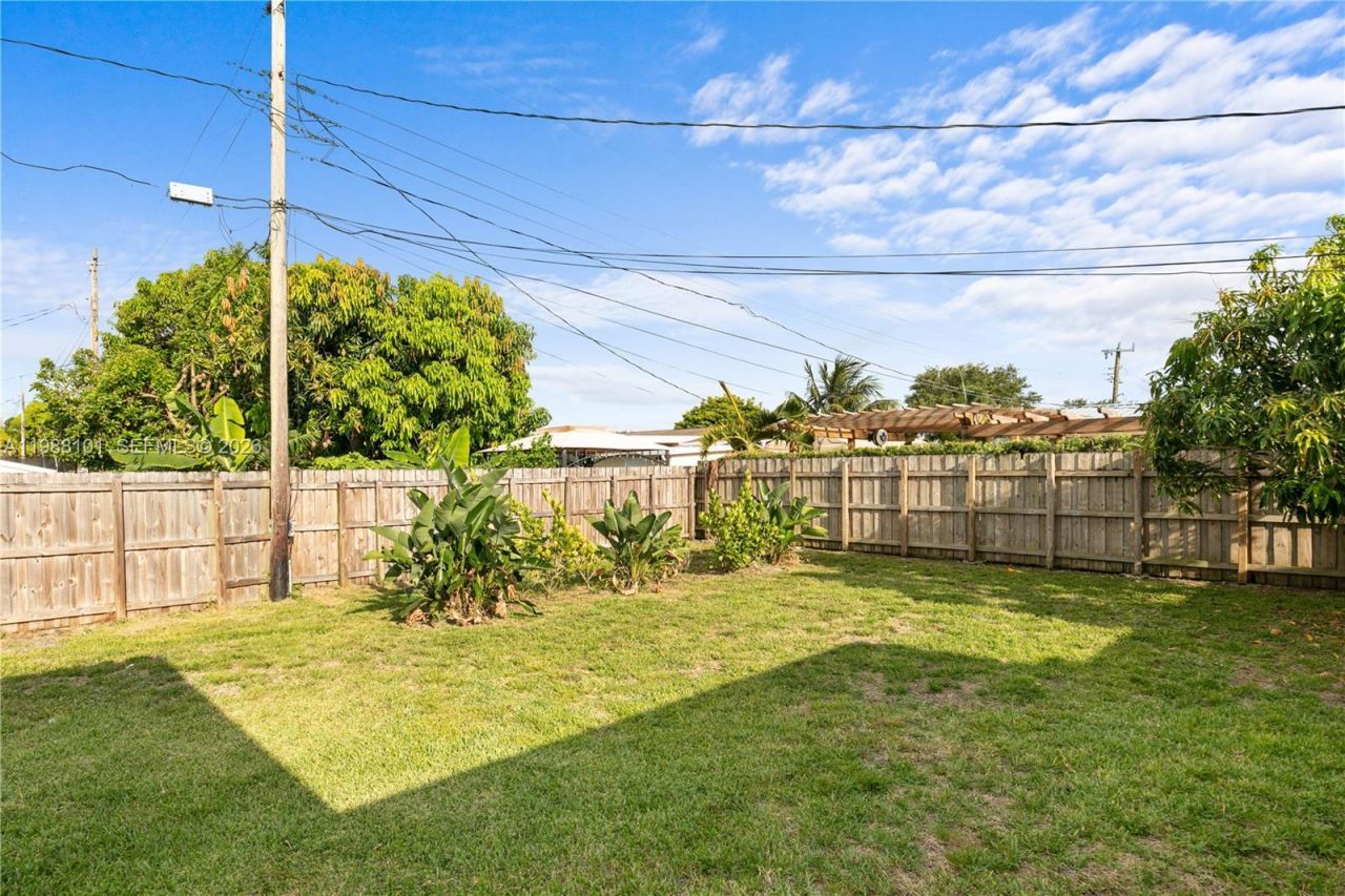 1511 NW 85th Way, Pembroke Pines, FL 33024 Photo