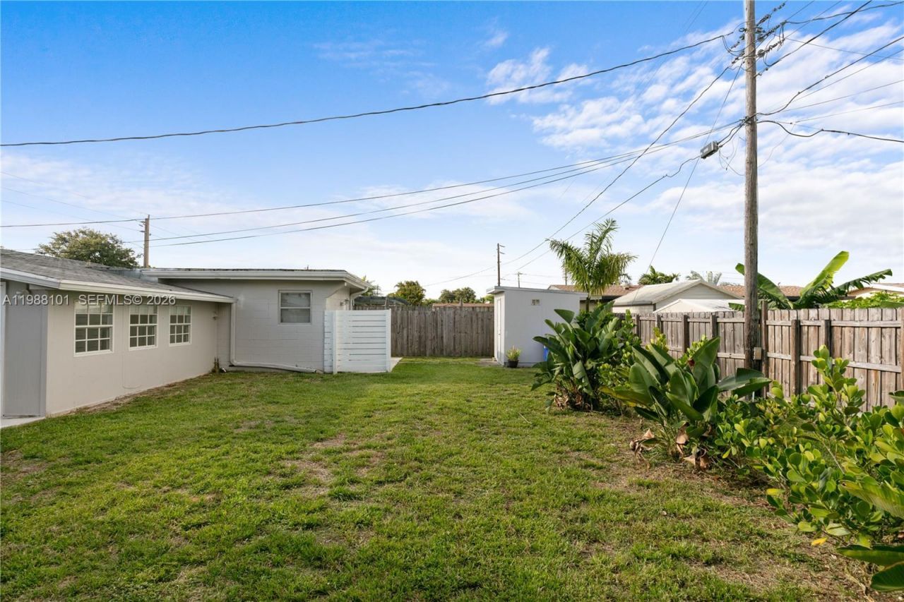 1511 NW 85th Way, Pembroke Pines, FL 33024 Photo