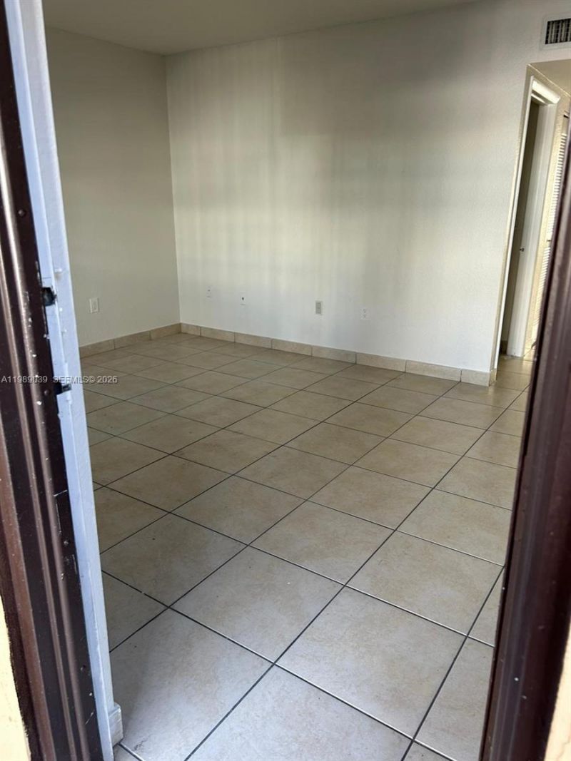 128 W 21st St, Unit 102, Hialeah, FL 33010 Photo