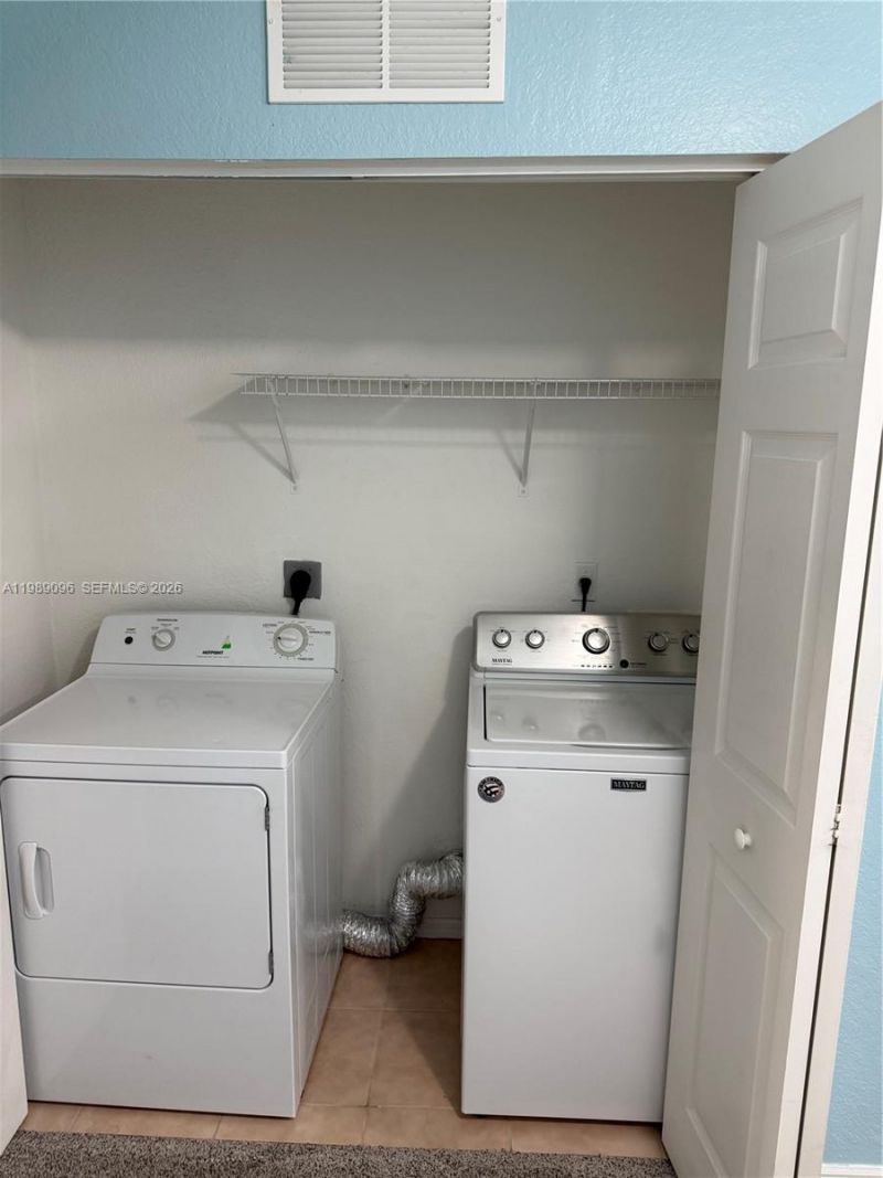 8285 Pacific Beach Dr., Fort Myers, FL 33966 Photo