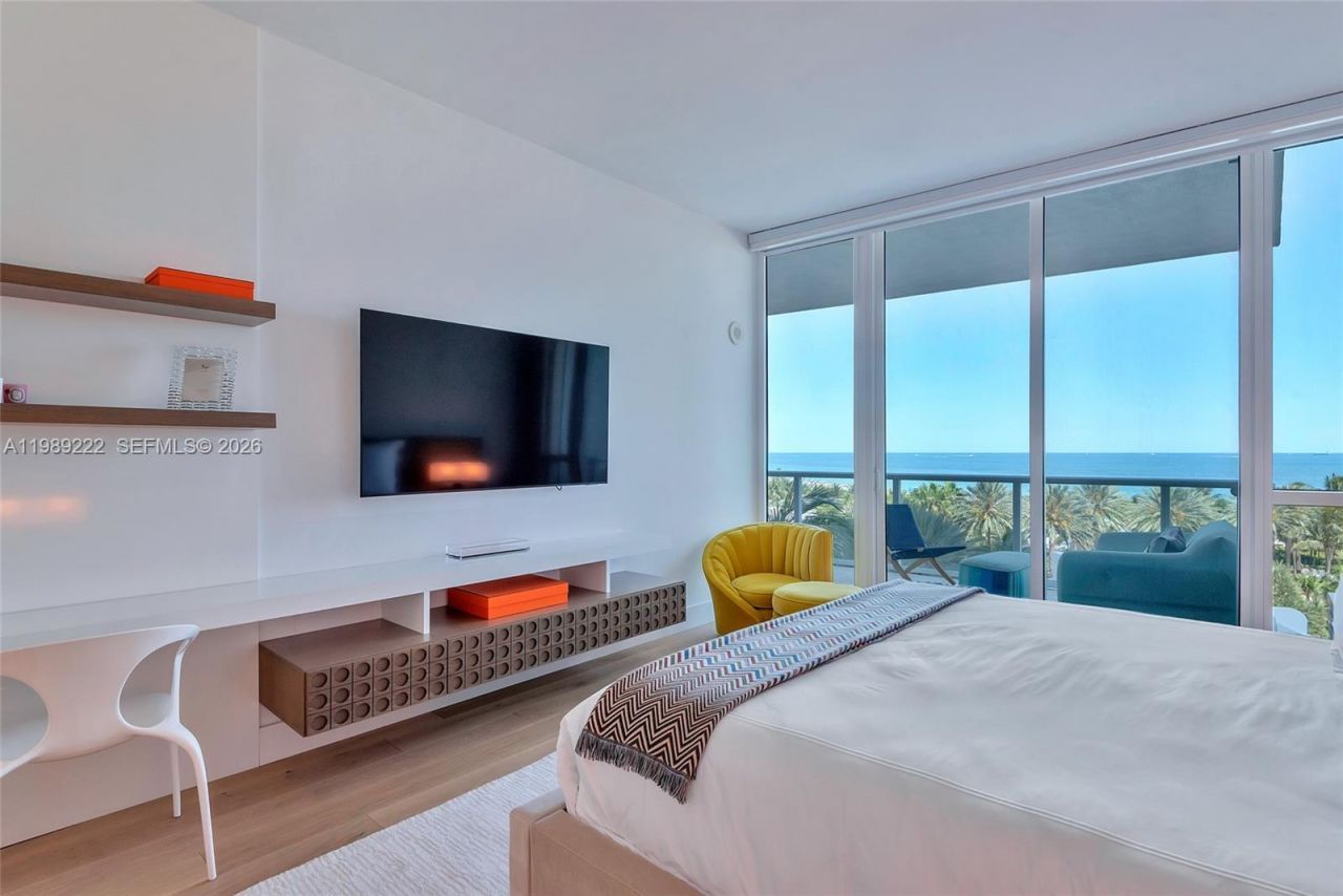 100 S Pointe Dr, Unit 708, Miami Beach, FL 33139 Photo