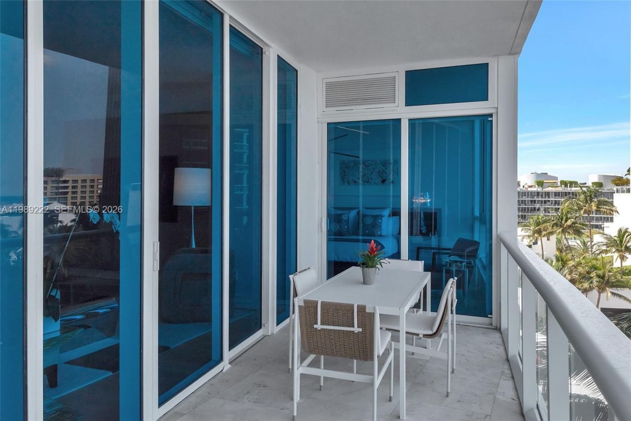 100 S Pointe Dr, Unit 708, Miami Beach, FL 33139 Photo