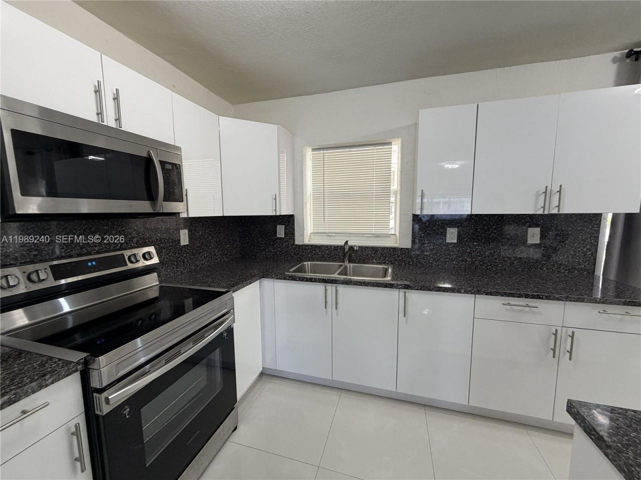 3950 NW 171st Ter, Miami Gardens, FL 33055 Photo