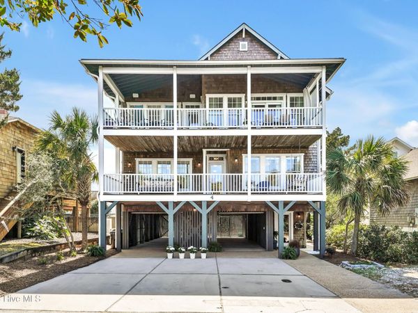4 E Raleigh Street, Wrightsville Beach, NC 28480