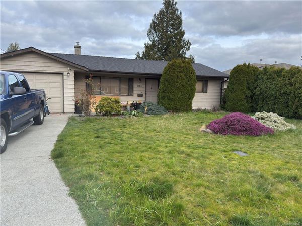 693 Wedgewood Cres , Parksville, BC V9P 1B6