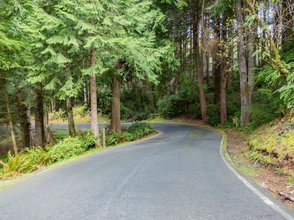 Fairway Drive, Gleneden Beach, OR 97388