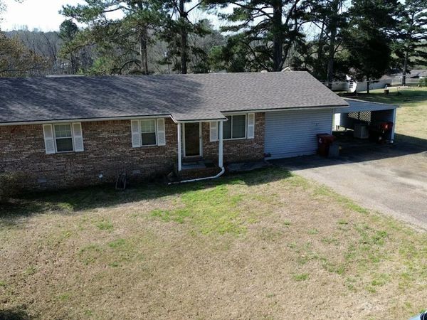 208 Chippewa DR, Hamilton, AL