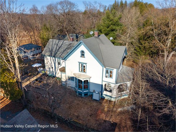 5 Fairview Avenue, Chatham, NY 12037