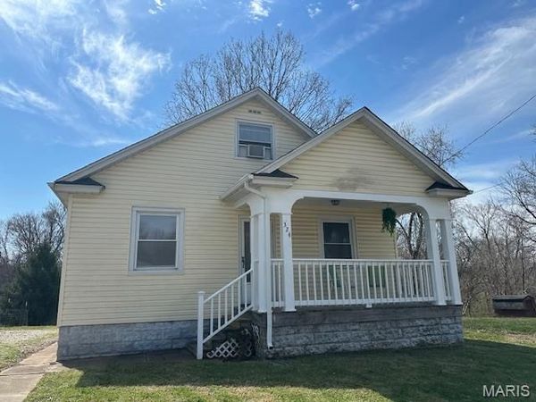 324 M Street , Edwardsville, IL 62025