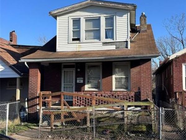 1526 E Linton Avenue , St Louis, MO 63107