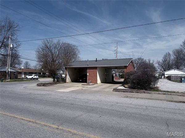 129 W Main Street, Mount Olive, IL 62069