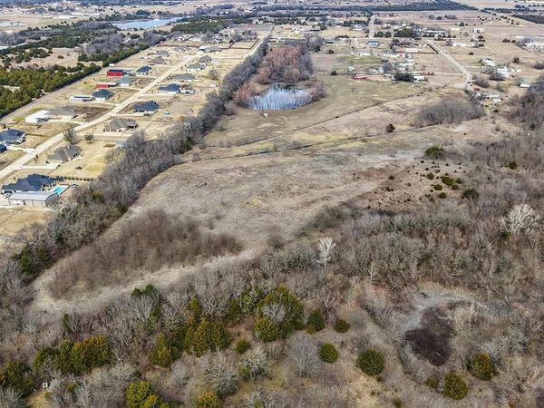 5594 Creekview Drive, Farmersville, TX 75442