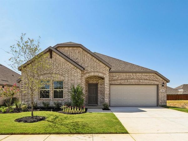 3300 Royal Forest Drive, Denton, TX 76208
