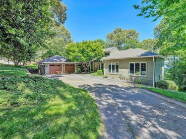 311 Morningwood Lane, Wirtz, VA 24184