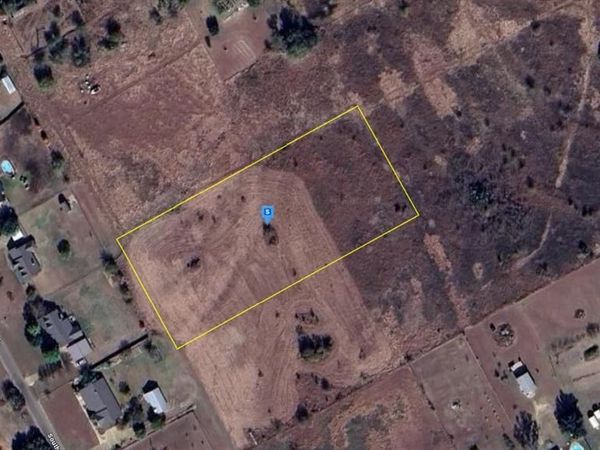 2611 Country Springs Road , Lorena, TX 76655