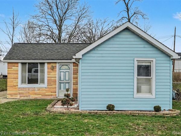 23674 Cora Street, Brownstown Twp, MI 48183