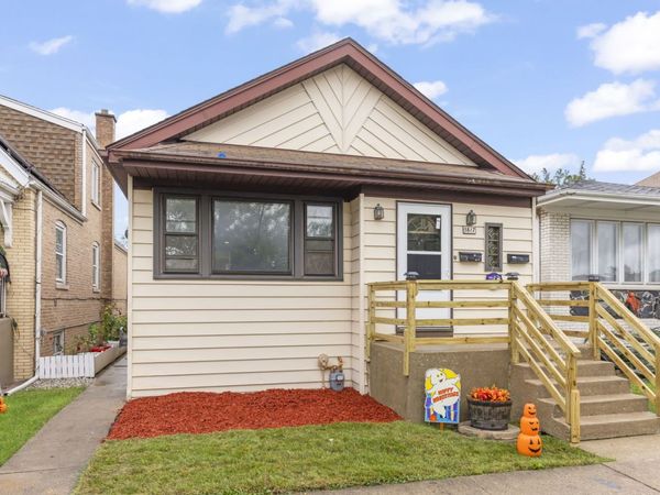 5817 W 64th Street , Chicago, IL 60638