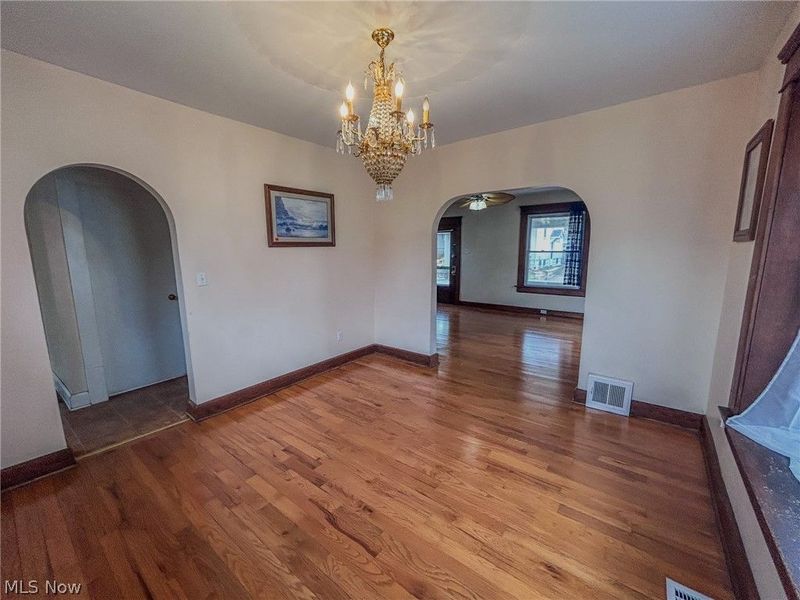 600 Robinette Court, Akron, OH 44310 Photo 11