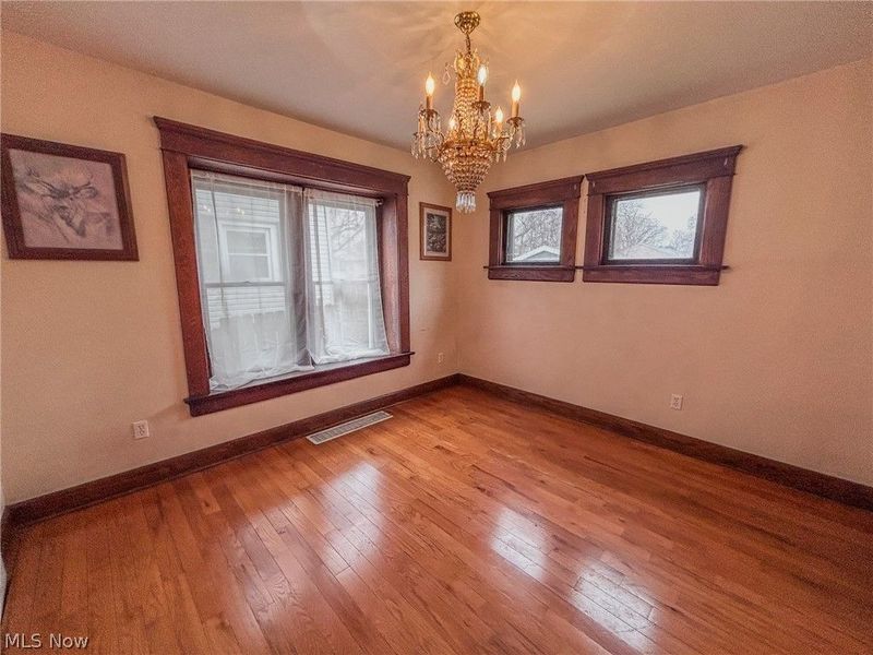 600 Robinette Court, Akron, OH 44310 Photo 13