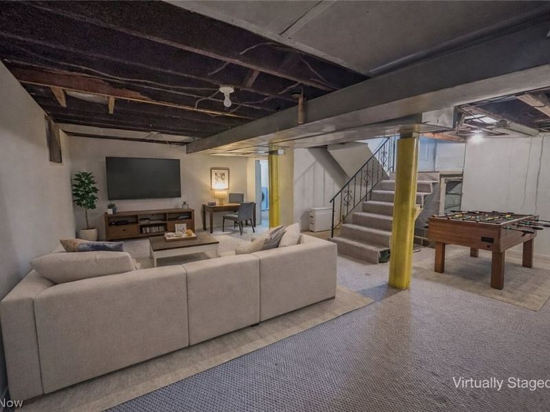 600 Robinette Court, Akron, OH 44310 Photo 27