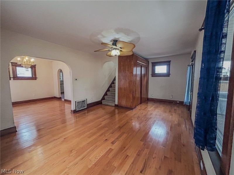 600 Robinette Court, Akron, OH 44310 Photo 6