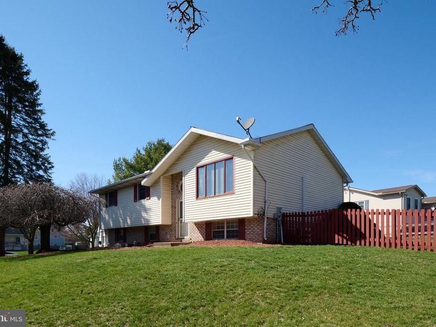 109 Berwick Drive, Boalsburg, PA 16827 Main Photo